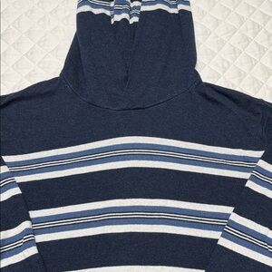 Vince Men's Hoodie in Navy and White Stripes